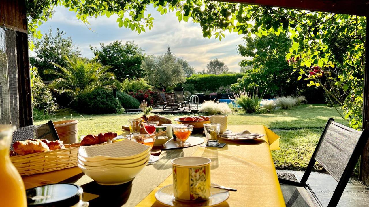 Bed and Breakfast Au Bien Venu Noe  Екстер'єр фото
