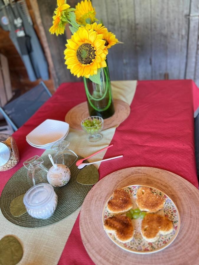 Bed and Breakfast Au Bien Venu Noe  Екстер'єр фото